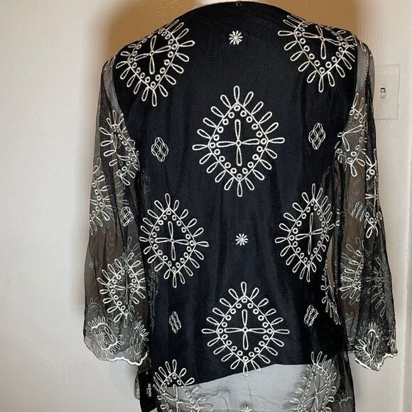 Alfani Womens Black White Abstract Mint Round Neck Mesh Sleeve Blouse Top Sz PM - Picture 7 of 7